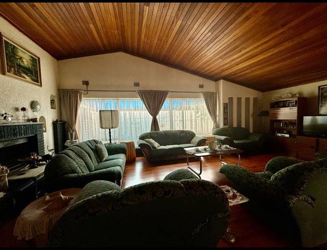 4 BEDROOM HOUSE FOR SALE IN VANDERBIJLPARK SW 1